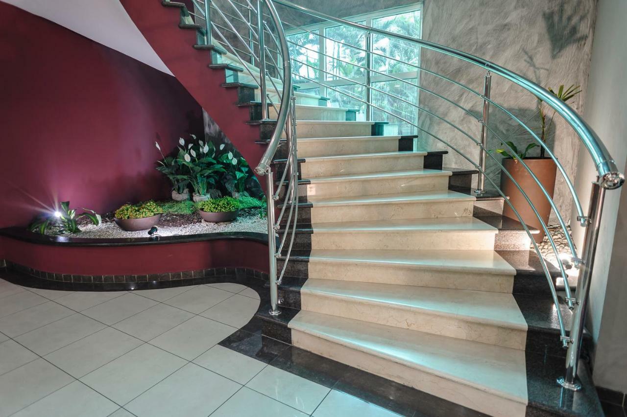 Hotel The Premium Озаску Екстер'єр фото